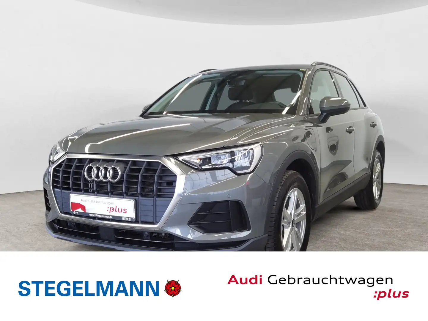 Audi Q3 45 TFSIe S-tronic *LED*Navi*Pano* Grau - 1