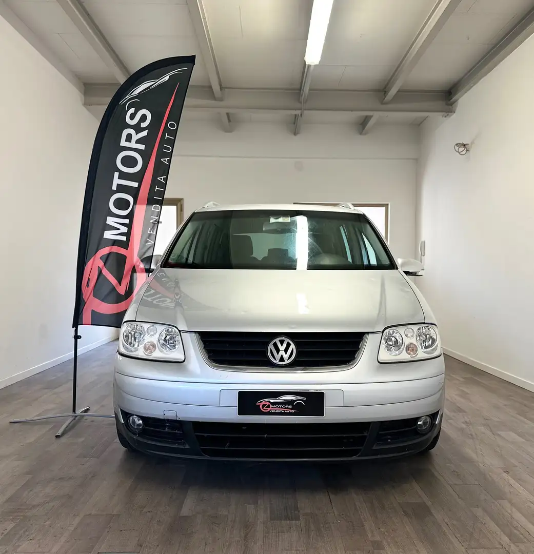Volkswagen Touran Touran 2.0 tdi Highline dsg 7 POSTI AUTOMATICO Grau - 1