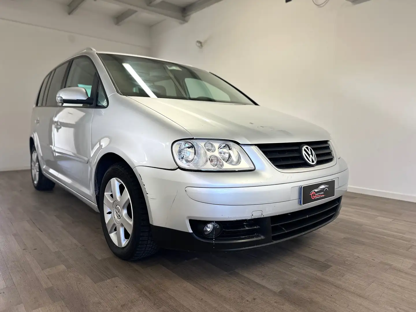 Volkswagen Touran Touran 2.0 tdi Highline dsg 7 POSTI AUTOMATICO Grau - 2