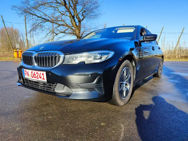 BMW 318 318 d Advantage / Digitales Cockpit / NAVI / LIMO