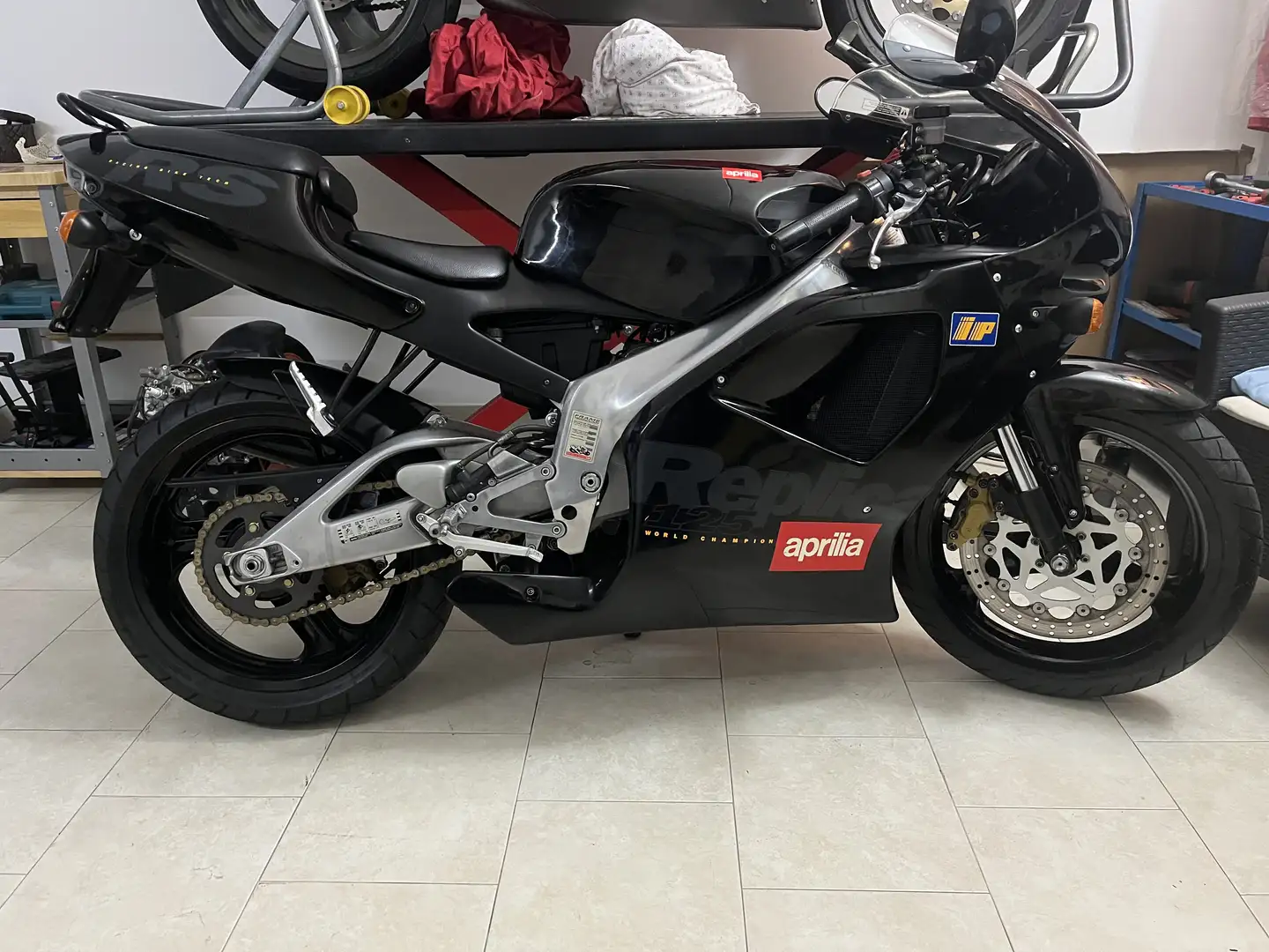 Aprilia RS 125 replica - 1