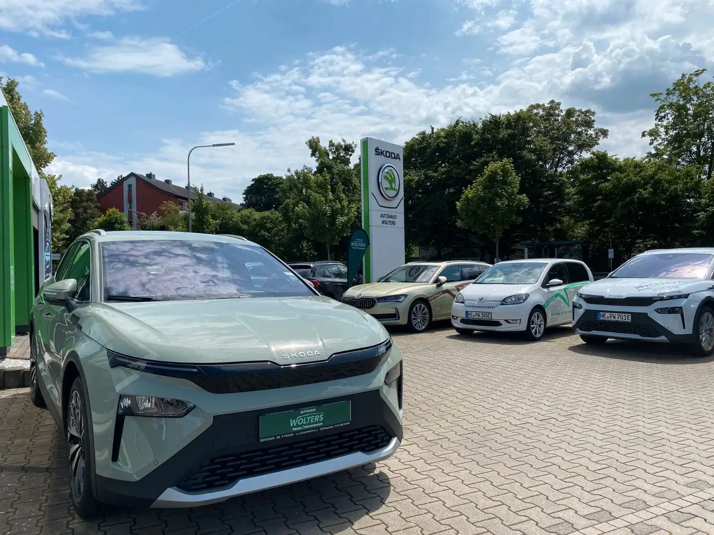 Skoda Elroq 60 Lodge Grün - 2