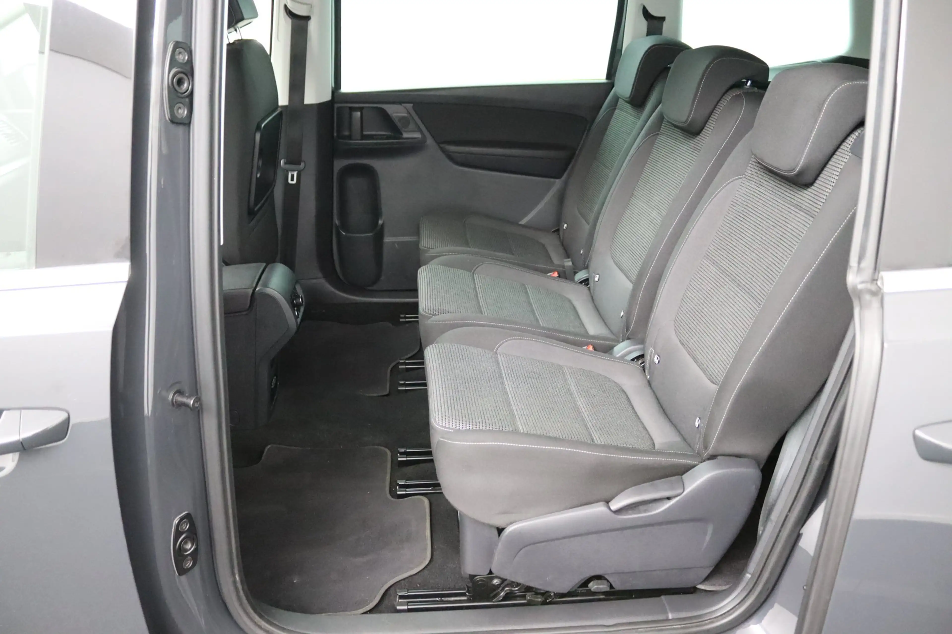 Volkswagen Sharan 1.4 TSI Exclusive Series | Navigatie | Dodehoek De — photo 9