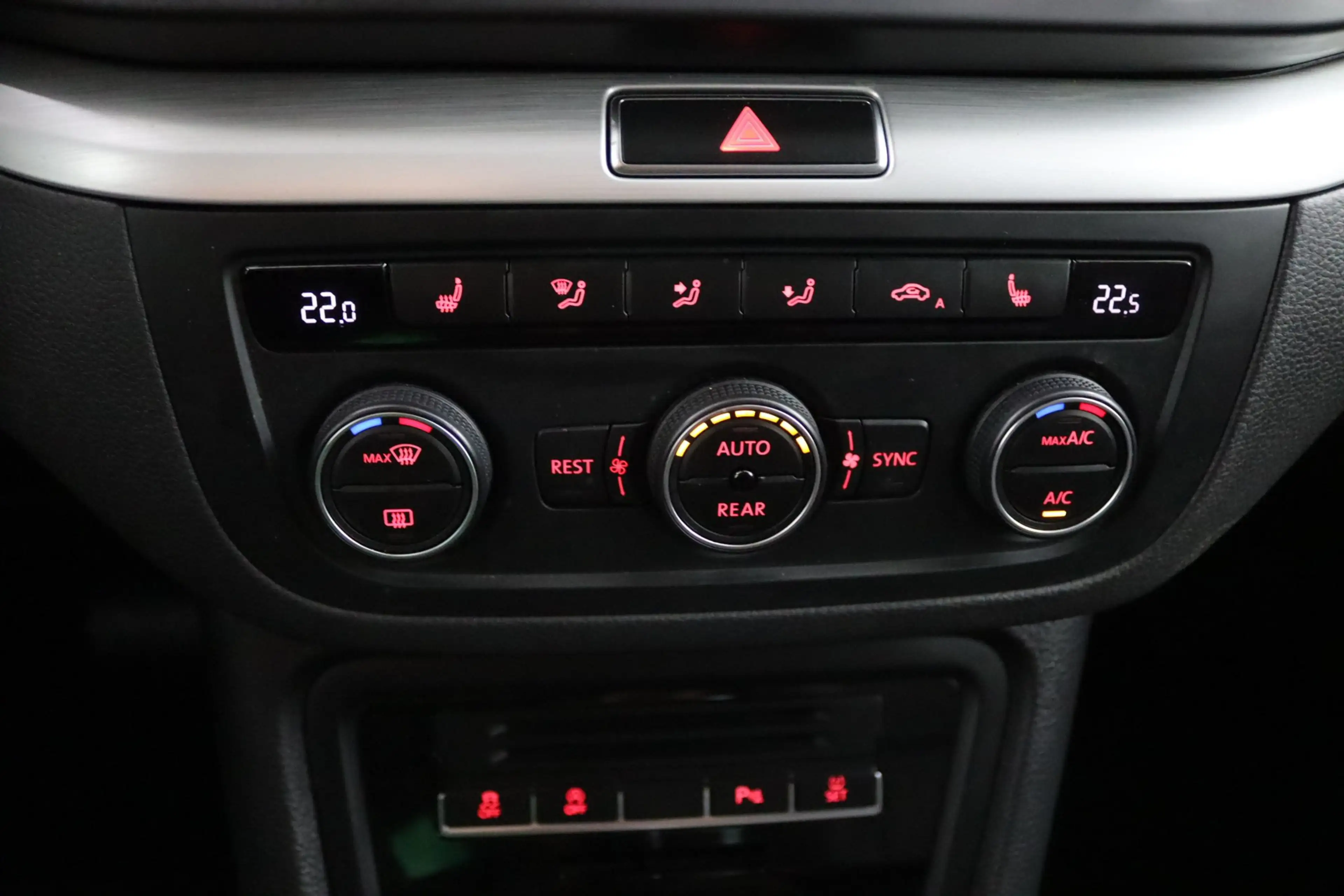 Volkswagen Sharan 1.4 TSI Exclusive Series | Navigatie | Dodehoek De — photo 8