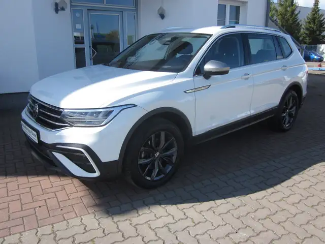 Volkswagen Tiguan Allspace +AHK+KAMERA+18"+DIGITAL+1. HAND