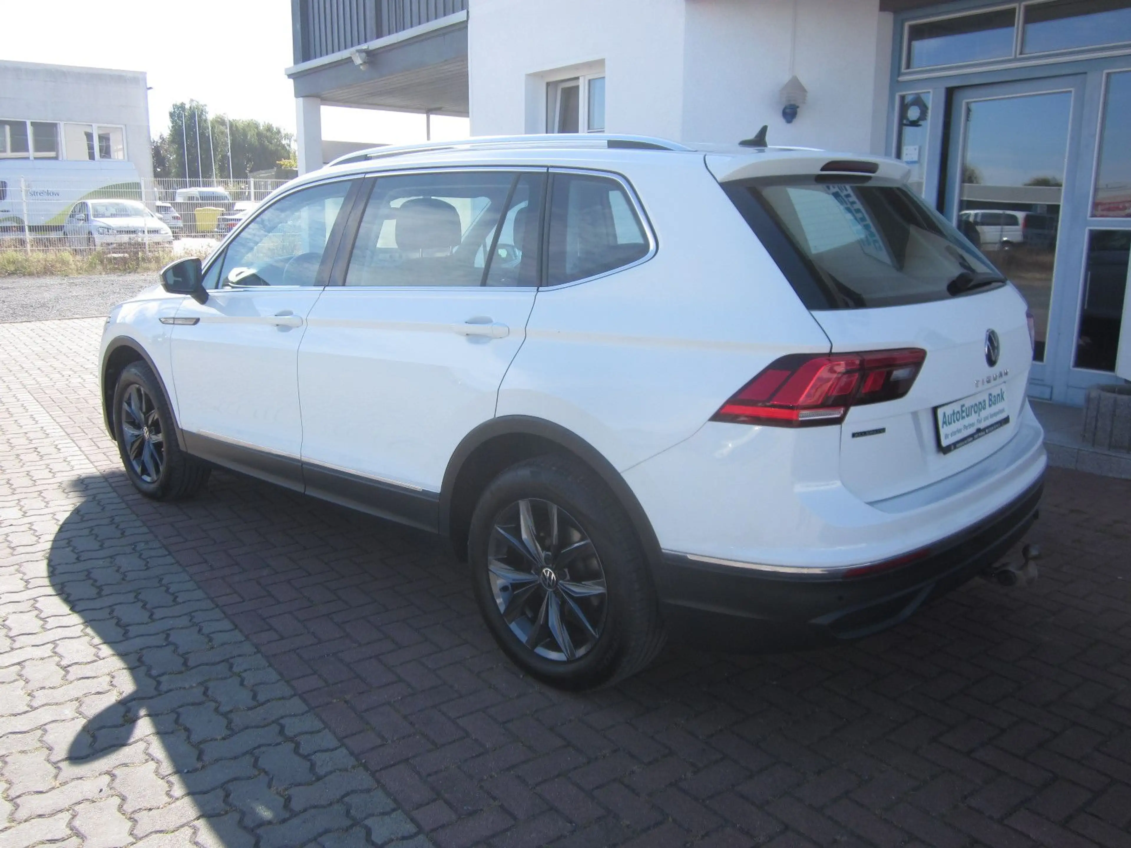 Volkswagen Tiguan Allspace +AHK+KAMERA+18"+DIGITAL — photo 4