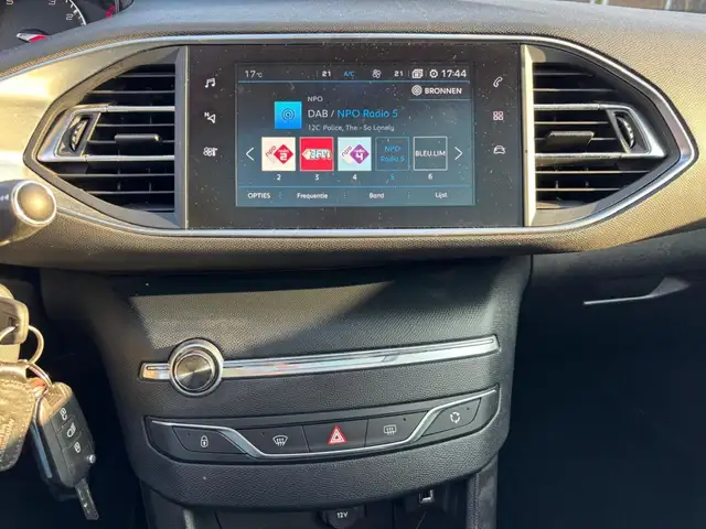 Peugeot 308 view 15