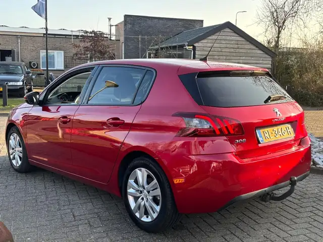 Peugeot 308 view 7