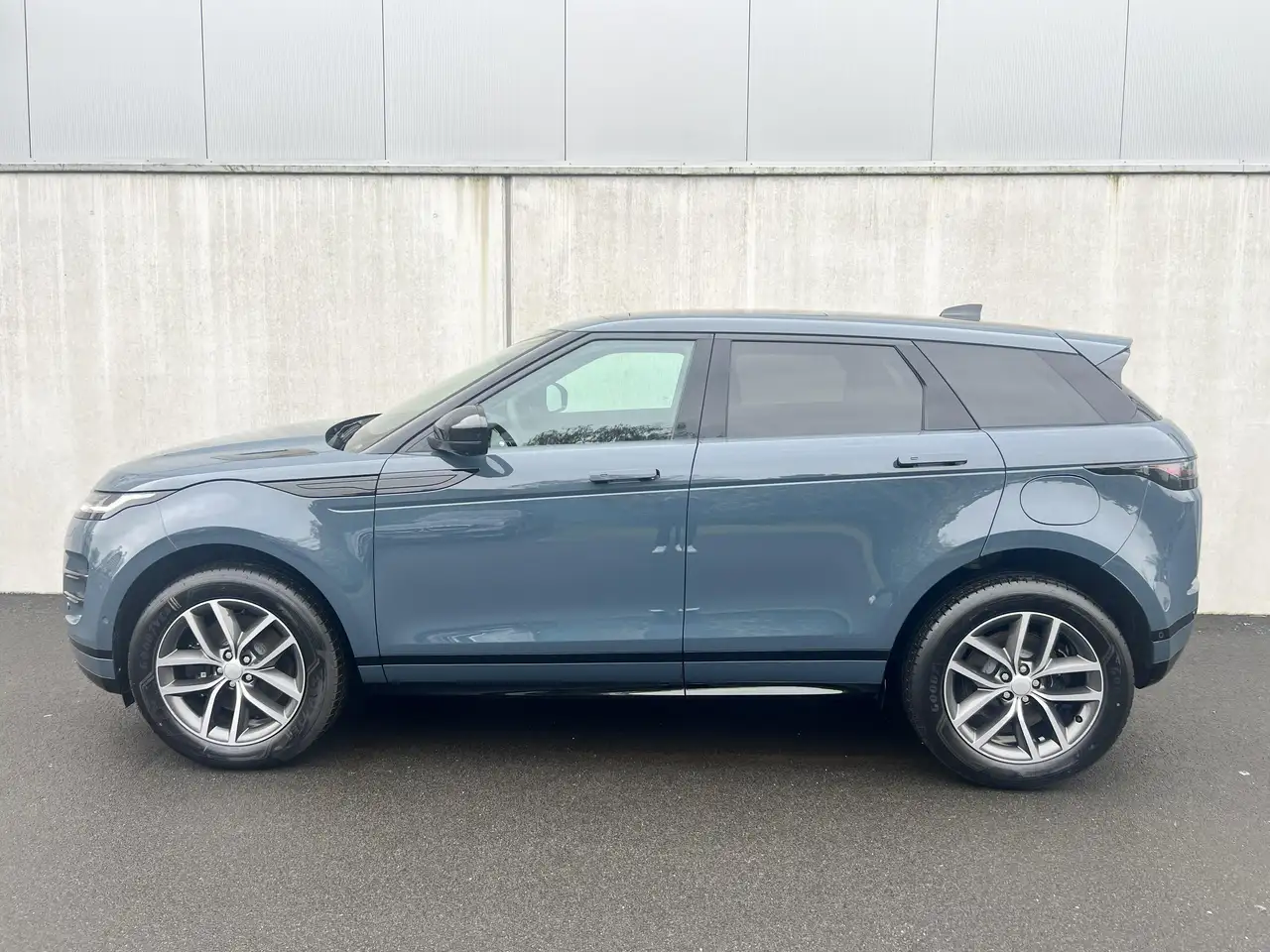 Land Rover Range Rover Evoque 2026 — фото 7