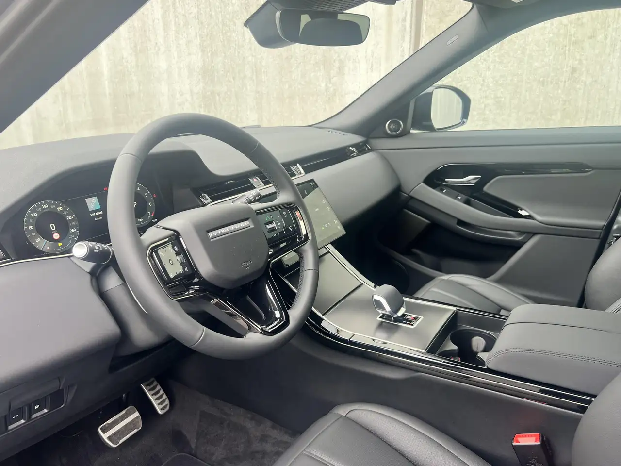 Land Rover Range Rover Evoque 2026 — фото 15