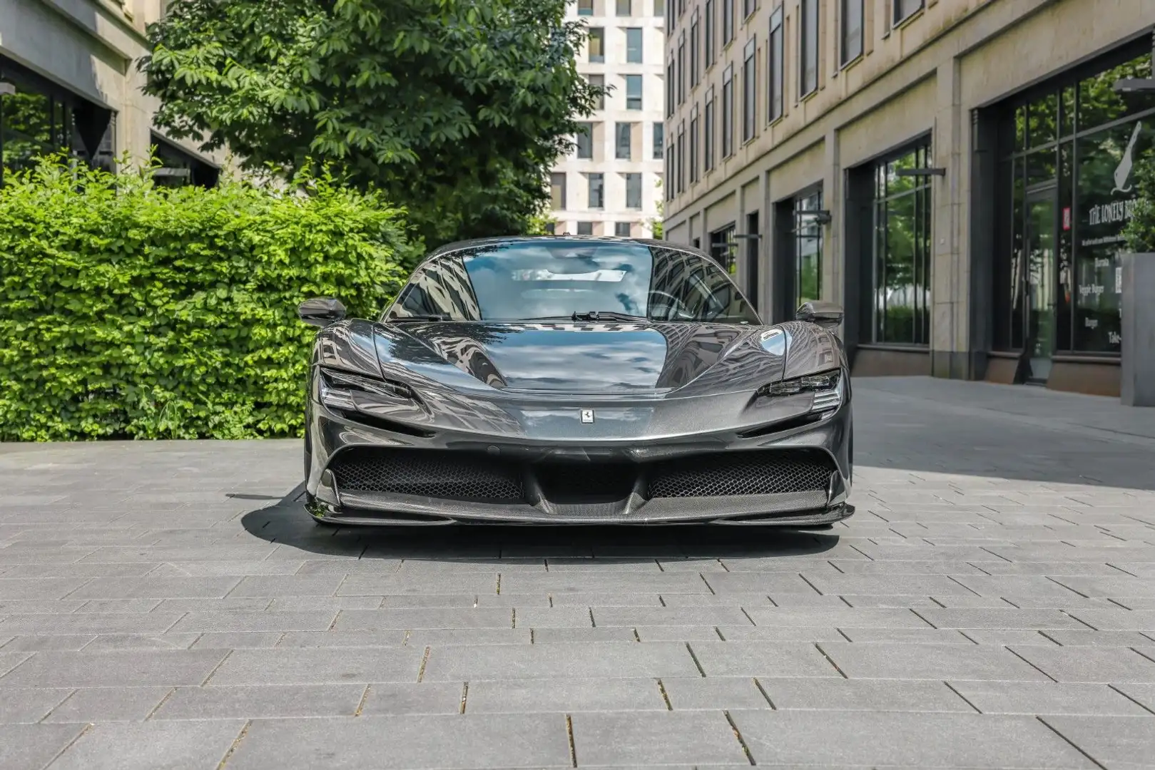 Ferrari SF90 Stradale NOVITEC | FULL KIT | Carbon | LIFT Gris - 2