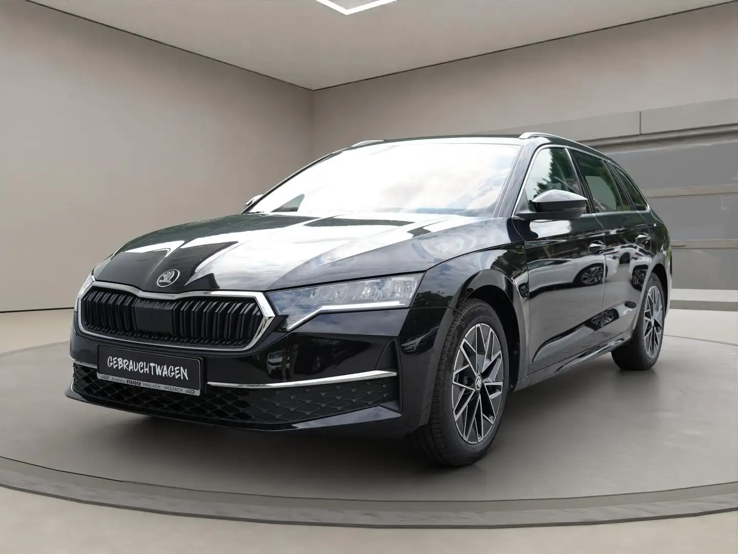 Skoda Octavia Combi Selection 1,5 eTSI+SHZ+LED+ACC+ Schwarz - 1