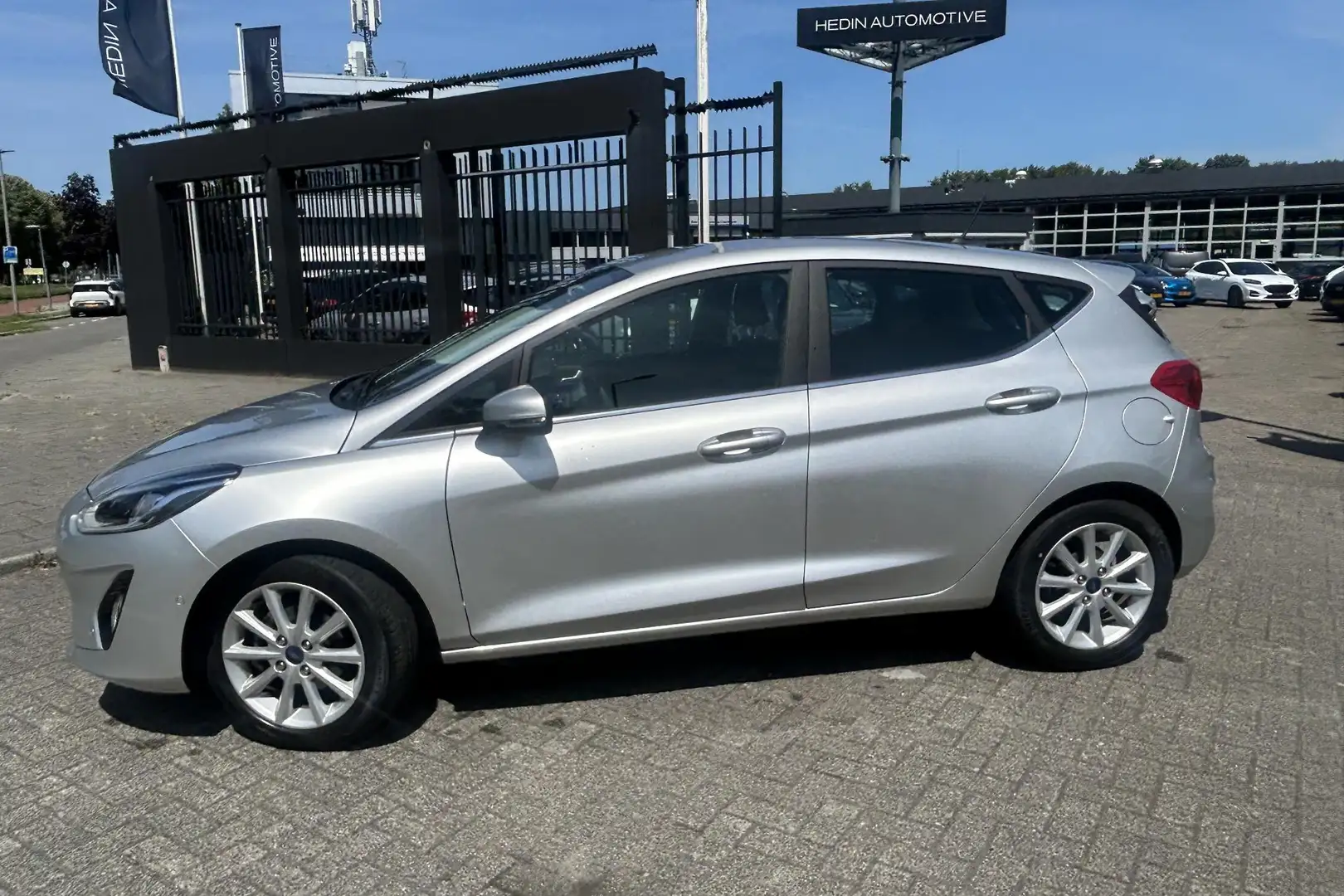 Ford Fiesta 1.0 EcoBoost Titanium | B&O | Keyless | Winter Pac Grijs - 2