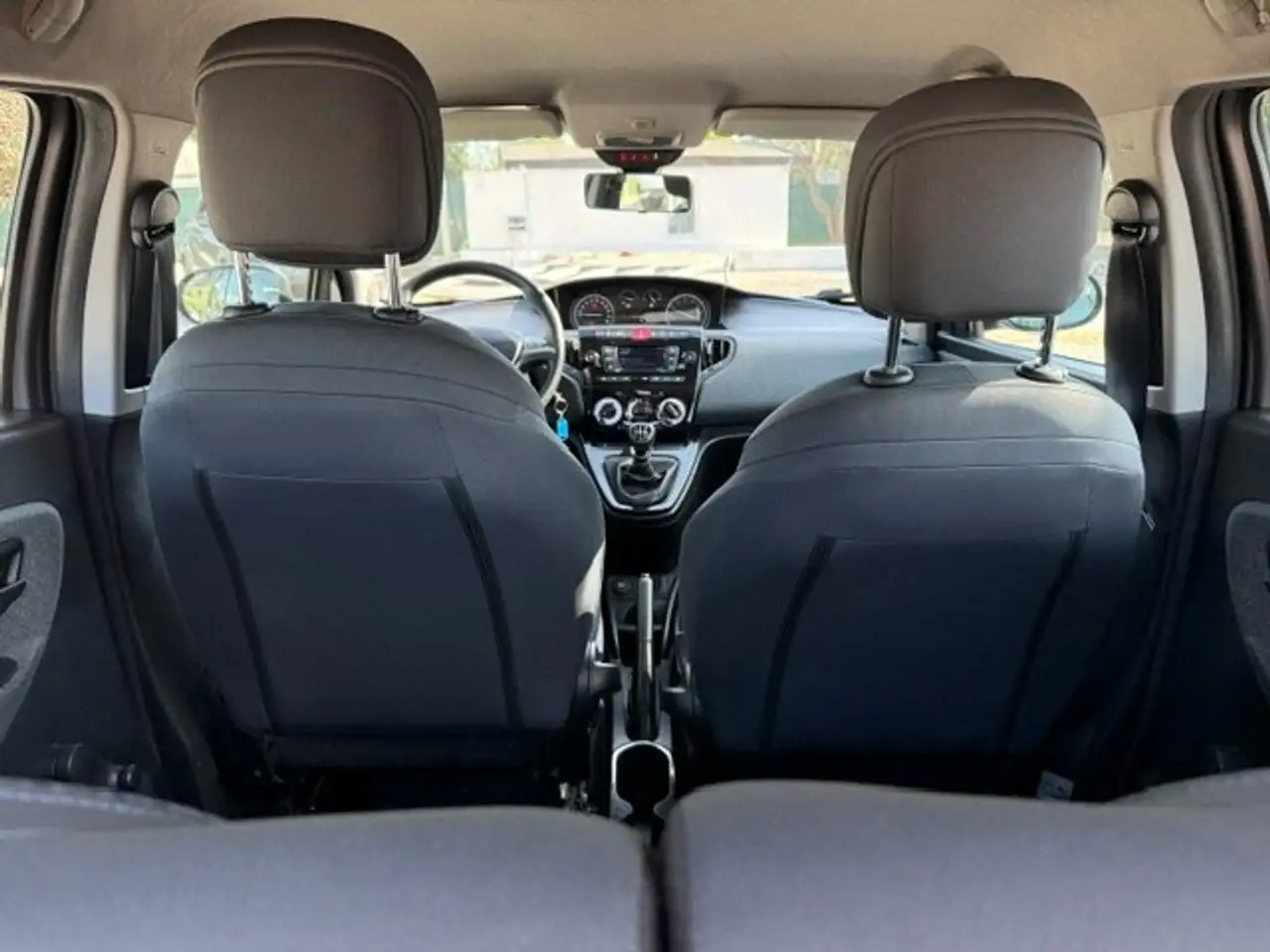 Lancia Ypsilon Ypsilon 1.2 Hybrid 18