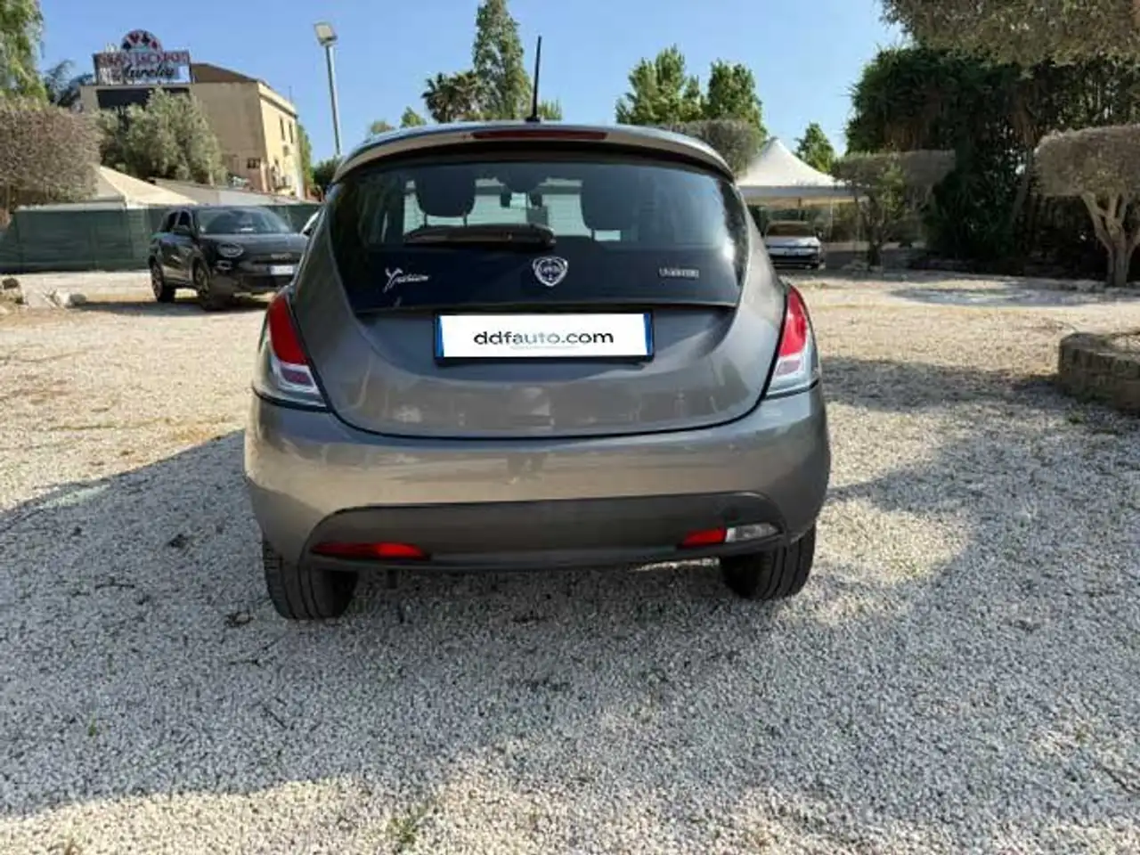 Lancia Ypsilon Ypsilon 1.2 Hybrid 6