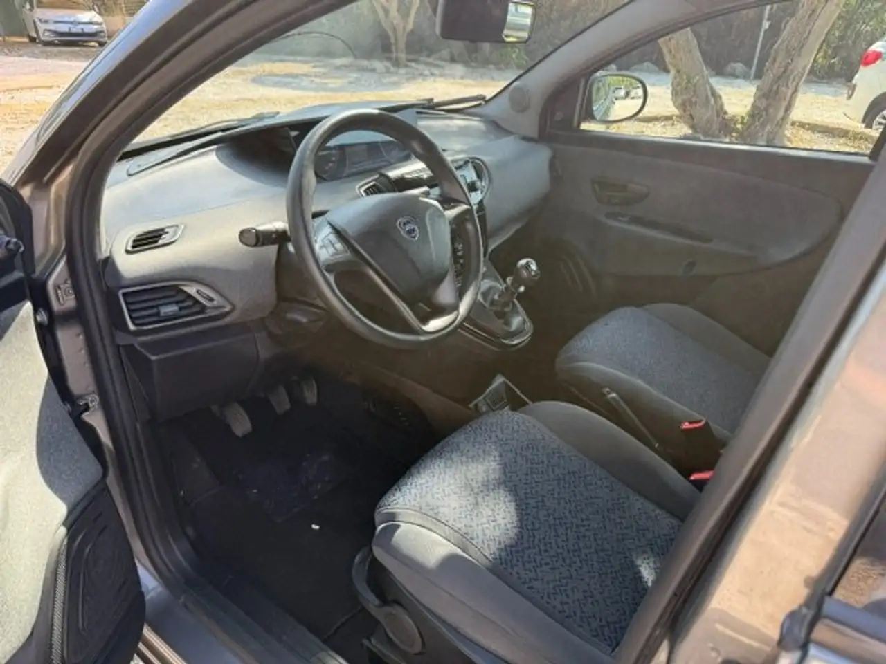 Lancia Ypsilon Ypsilon 1.2 Hybrid 8