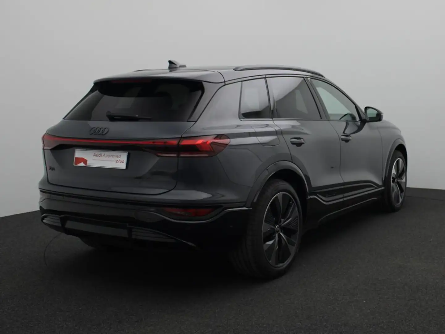 Audi Q6 e-tron Edition one grey e-Tron 100 kWh 55 Quattro  Grijs - 2