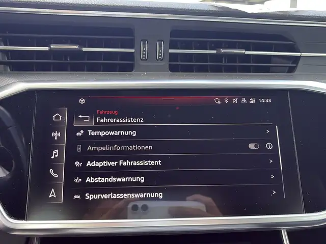 Audi A6 view 27