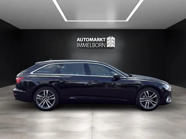 Audi A6 view 11