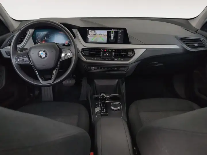 BMW Serie 1 2023, foto 9