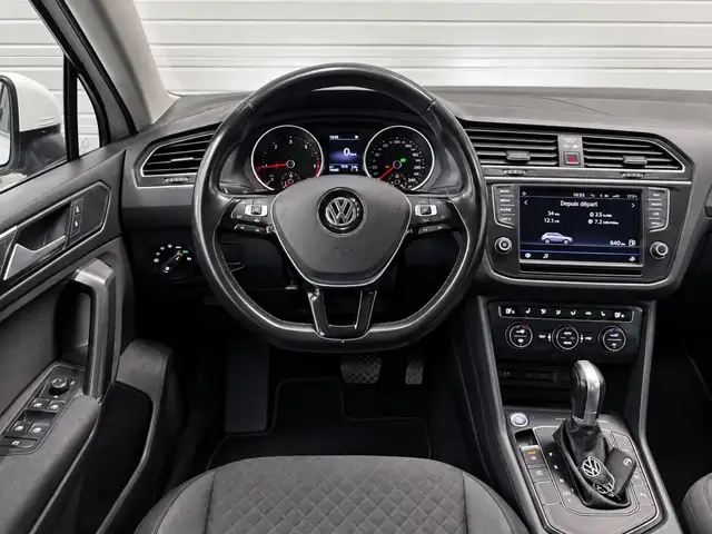 Volkswagen Tiguan view 14