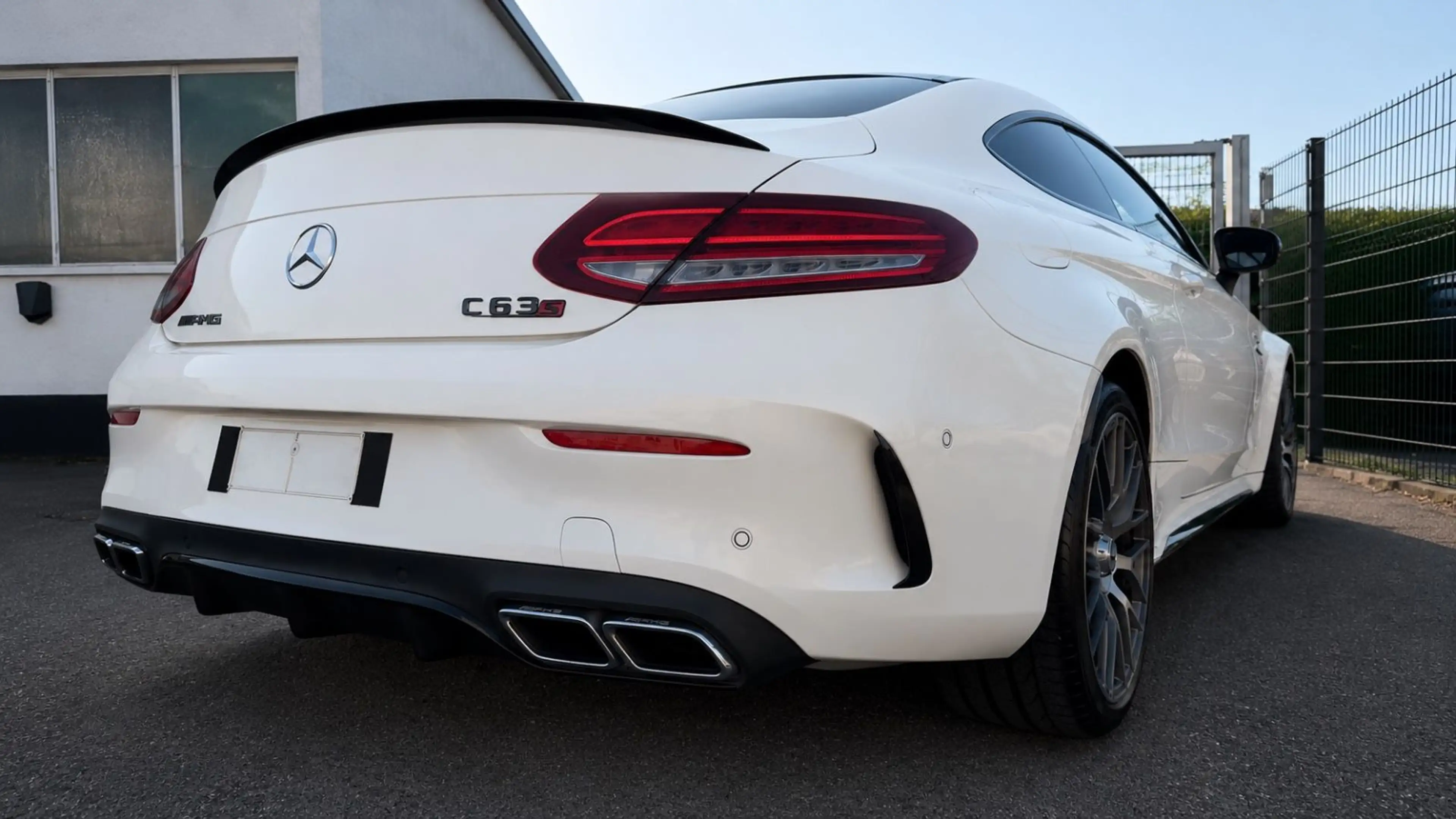 Mercedes-Benz C 63 AMG Coupe*DISTRONIC PLUS*BURMESTER*GARANTIE — photo 11