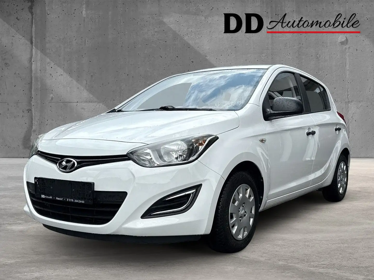 Hyundai i20 FIFA World Cup Edition*1.Hand*TÜV NEU*Klima* Weiß - 1
