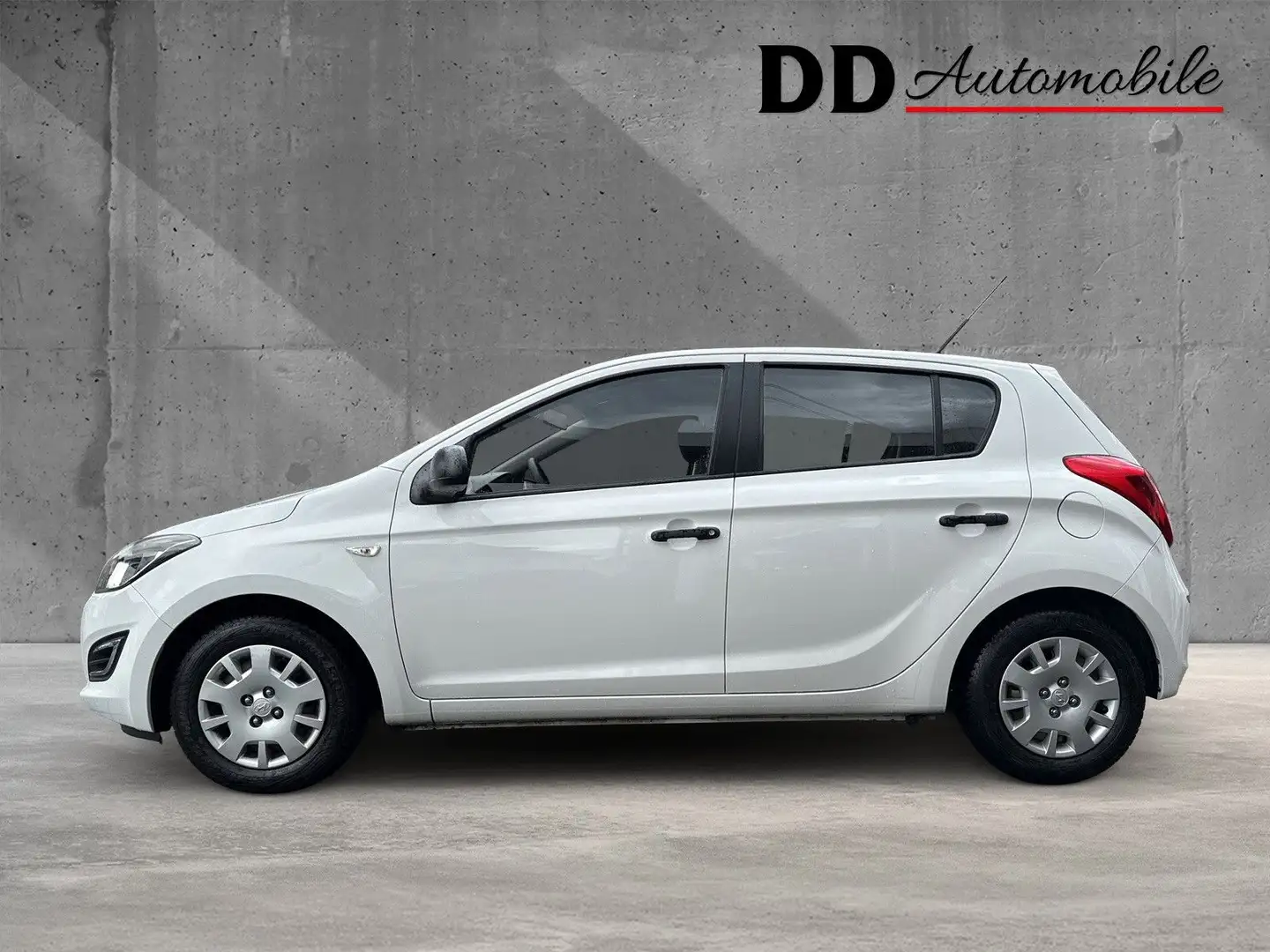 Hyundai i20 FIFA World Cup Edition*1.Hand*TÜV NEU*Klima* Weiß - 2