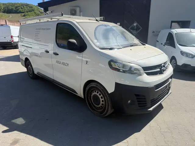 Opel Vivaro Kasten Edition L Autom Motorschaden