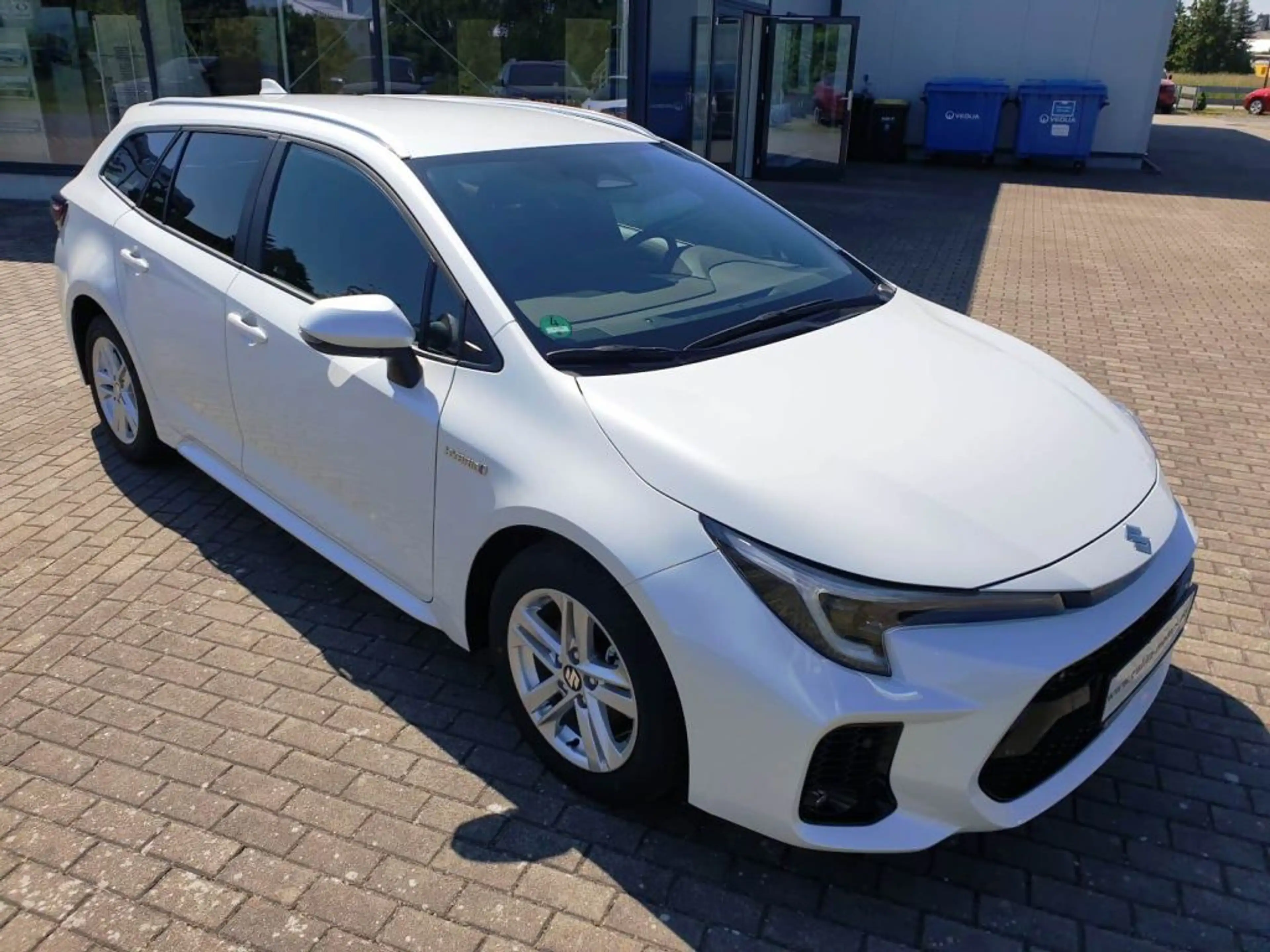 Suzuki Swace 1.8 Hybrid CVT Comfort+ — photo 3