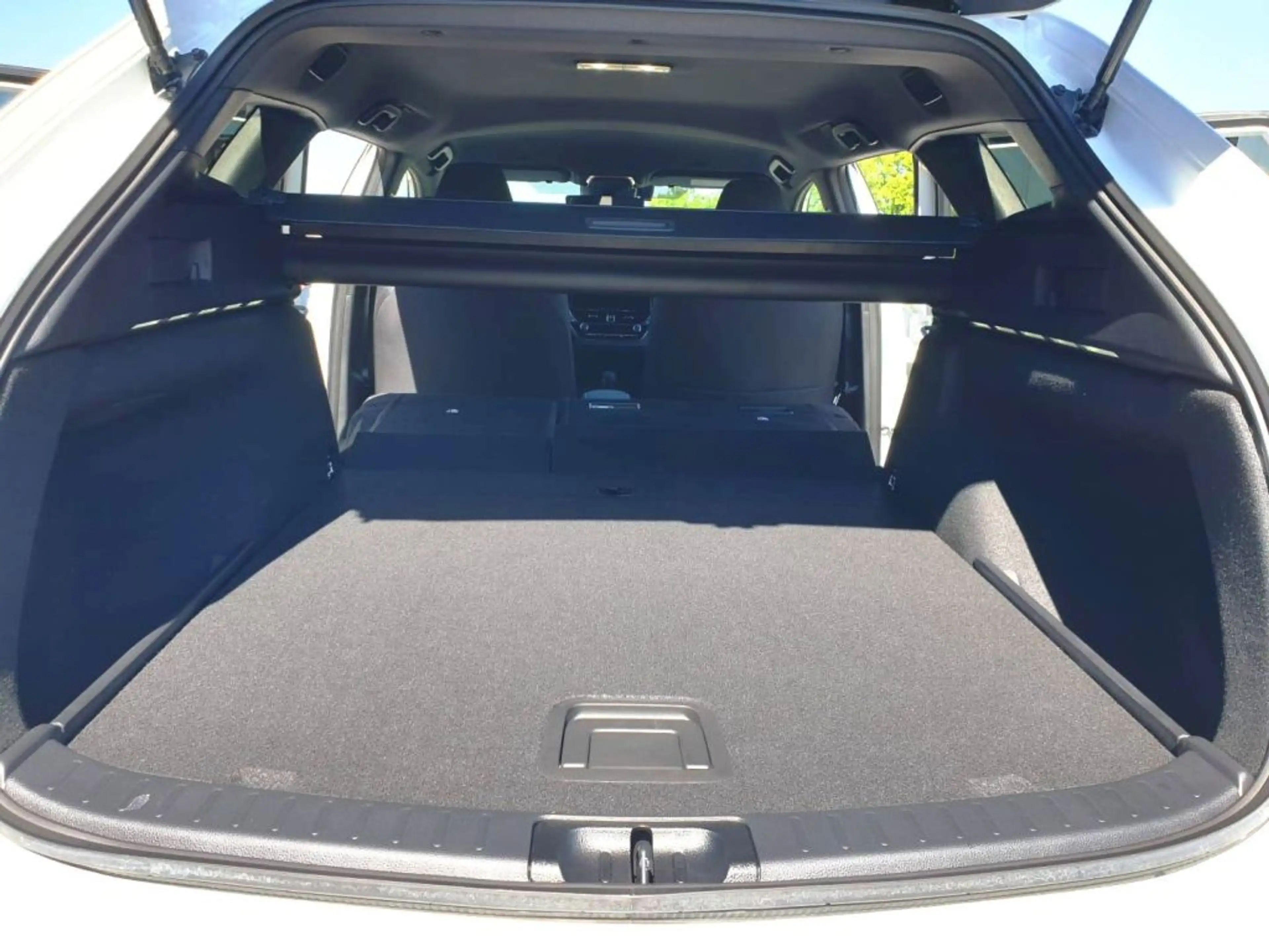 Suzuki Swace 1.8 Hybrid CVT Comfort+ — photo 14