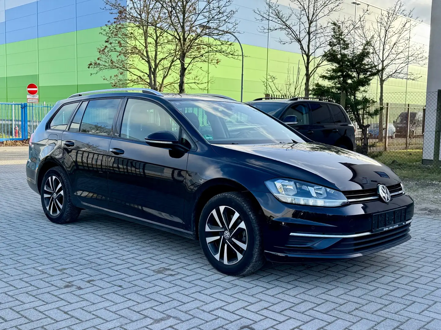 Volkswagen Golf Variant IQ.DRIVE, NAVI, Park Assist, AHK, ACC, Start-Stopp Negro - 1