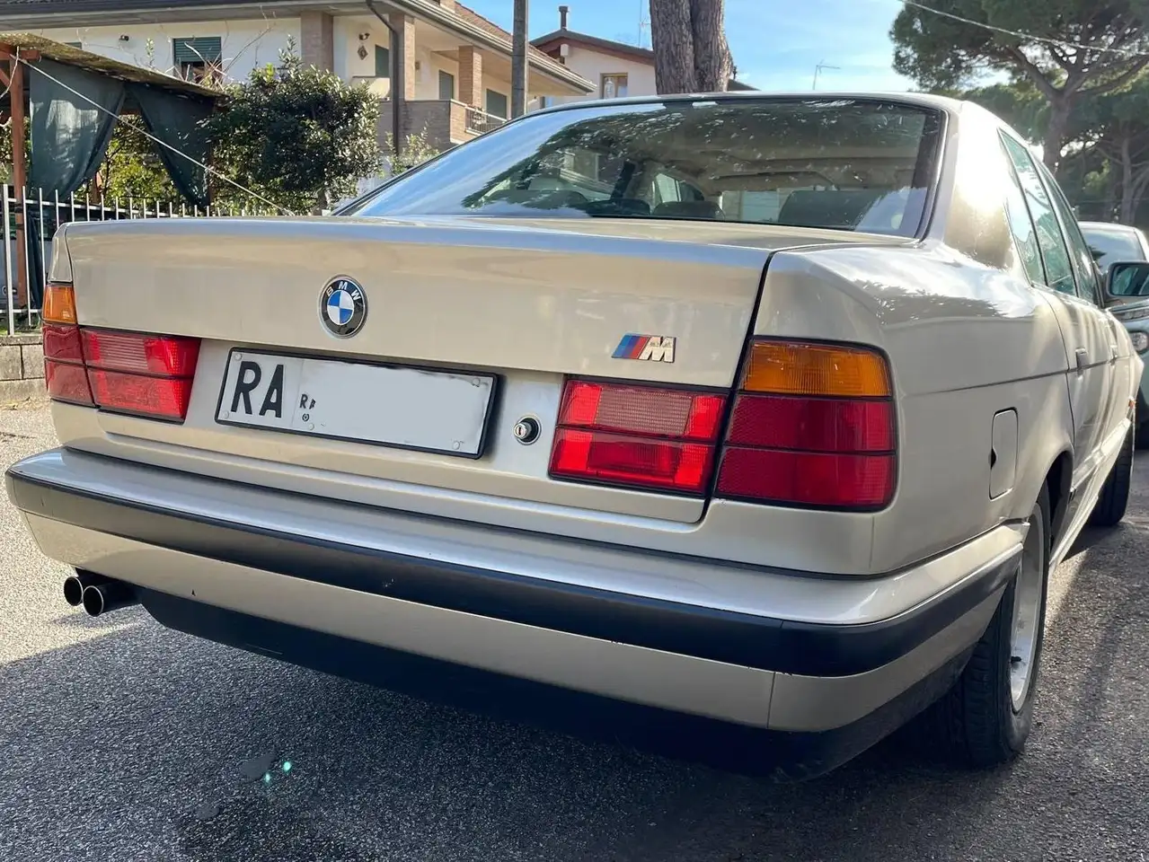 BMW 520i, foto 2