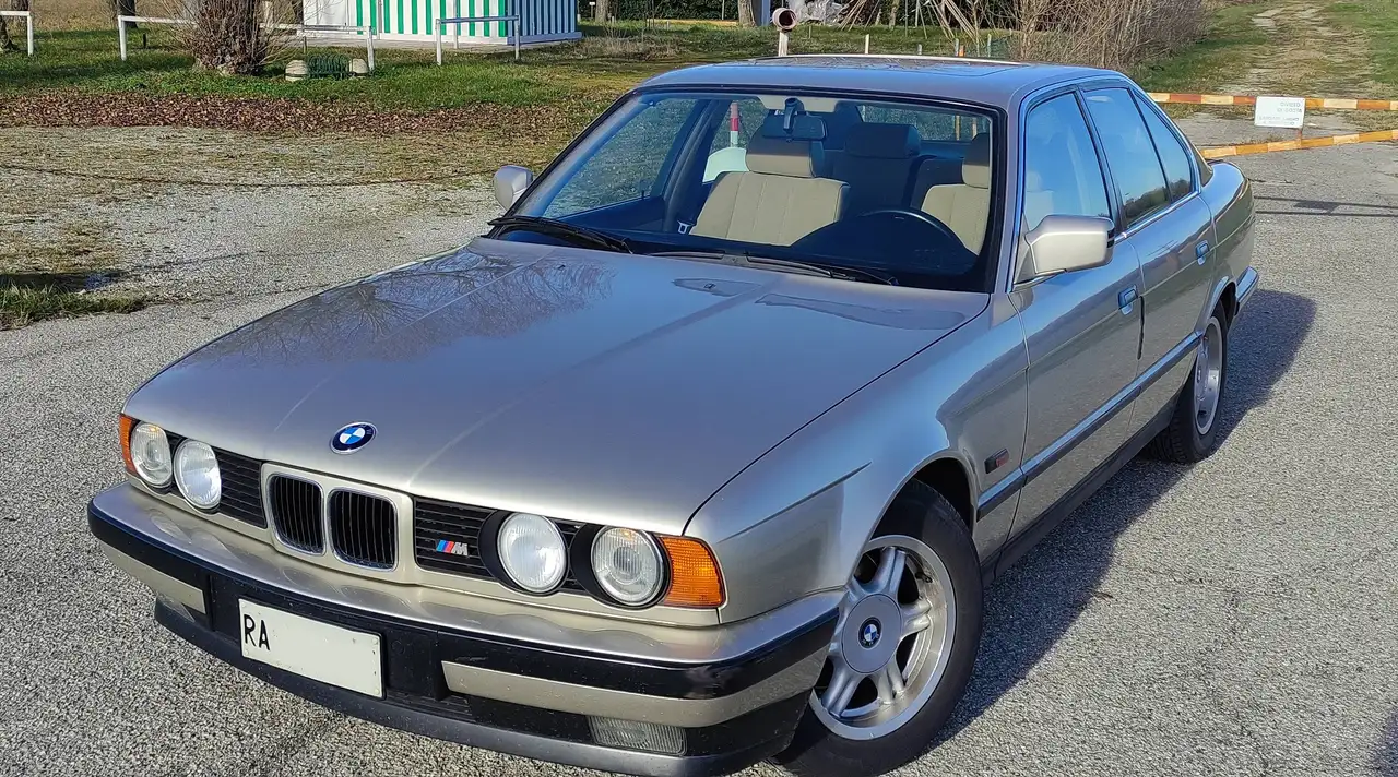 BMW 520i, foto 6