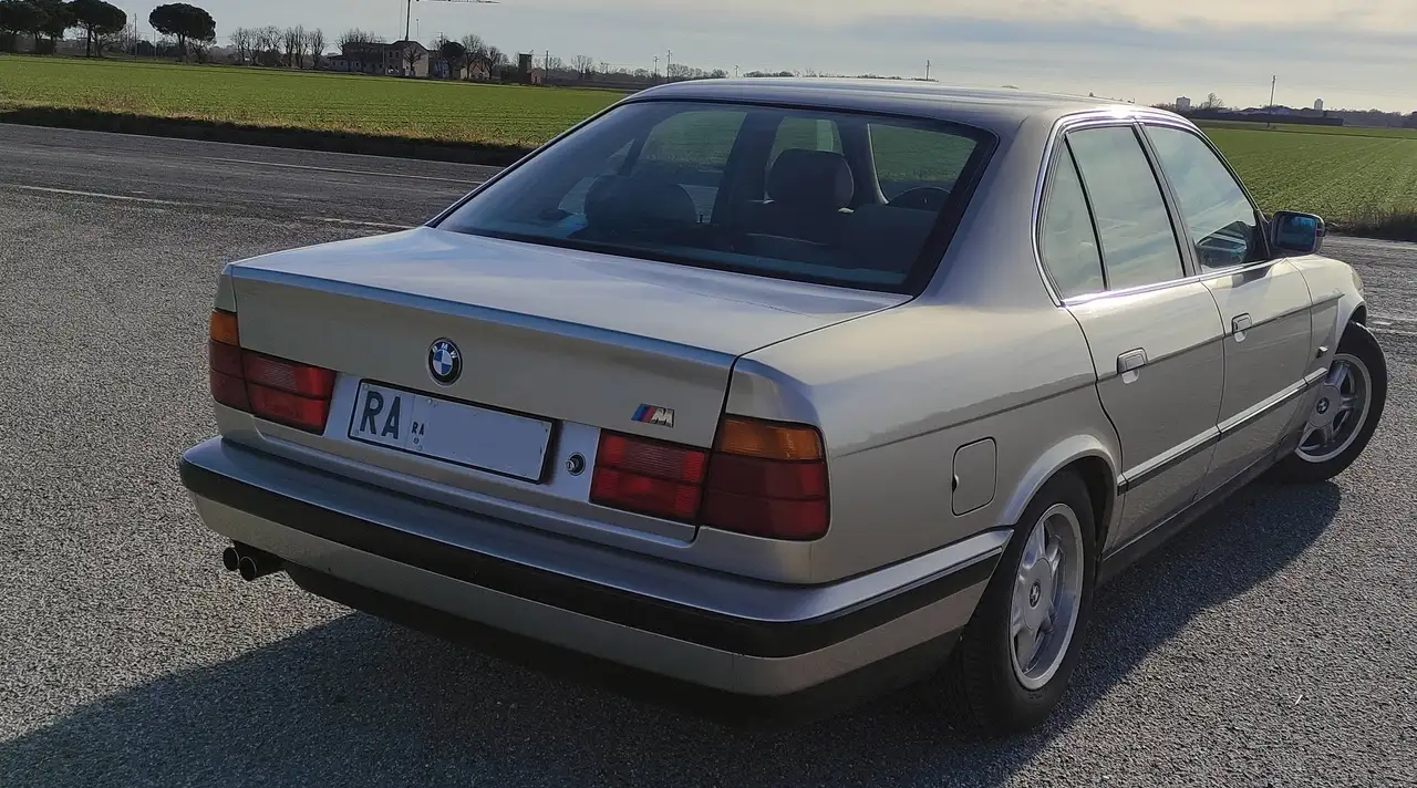 BMW 520i, foto 7