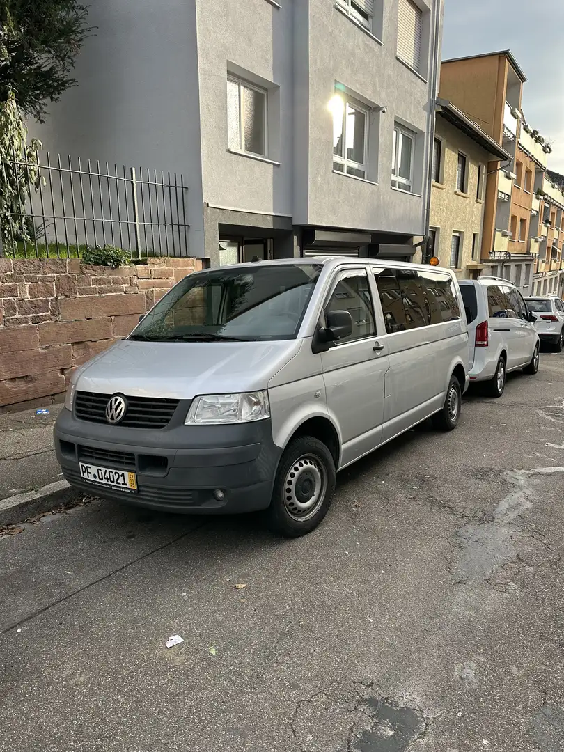 Volkswagen T5 Kombi Kombi lang Grau - 2