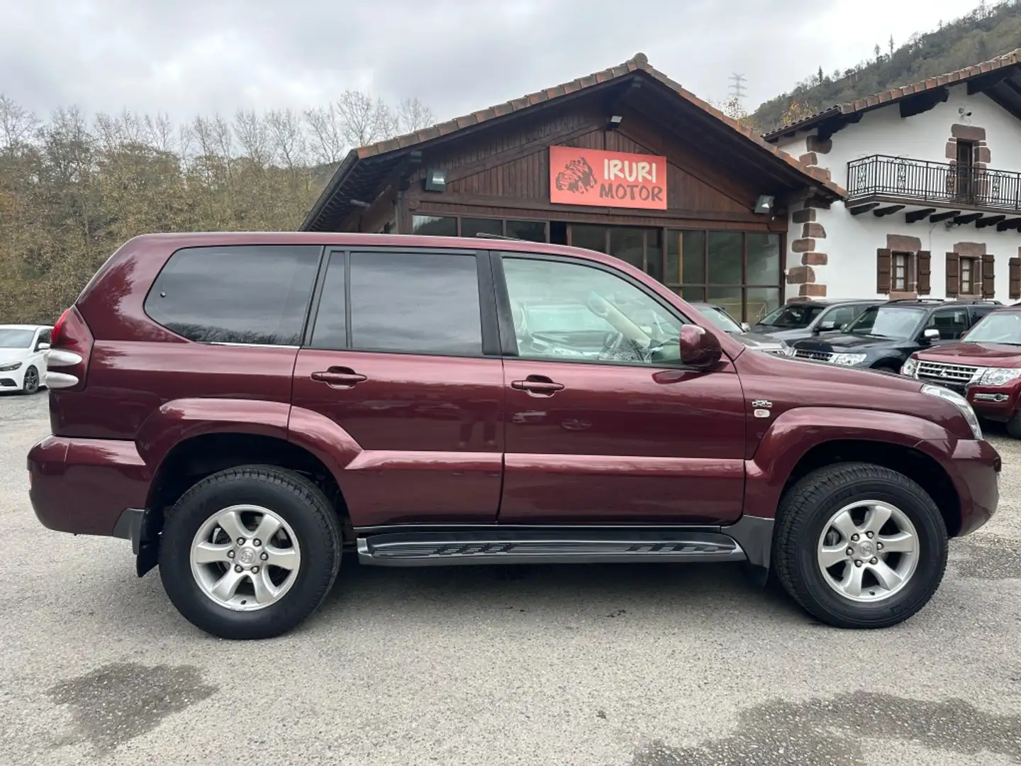 Toyota Land Cruiser 3.0D-4D VXL Mauve - 1