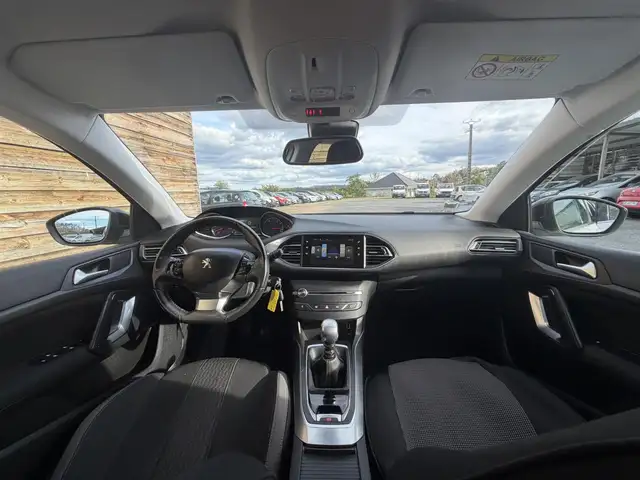 Peugeot 308 view 14