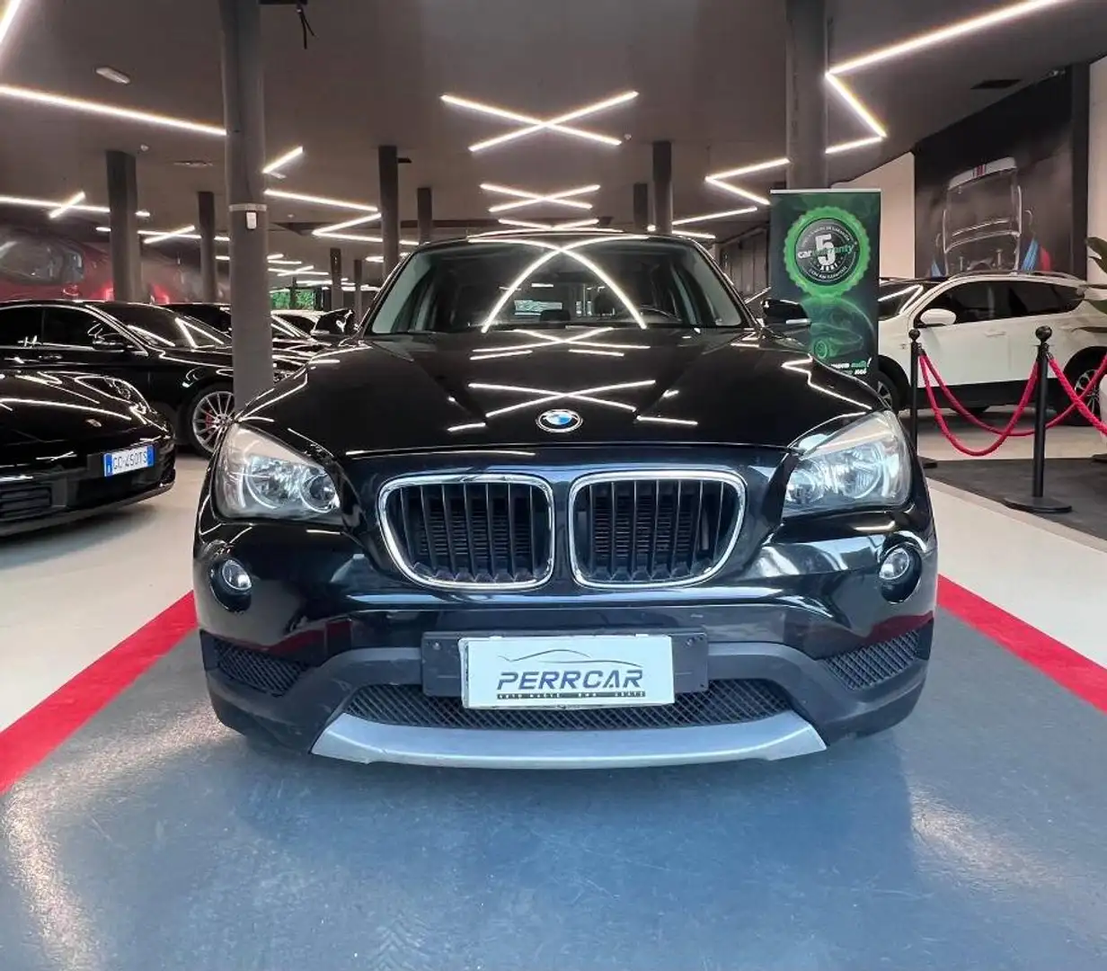 BMW X1 Sdrive18d xLine Nero - 2