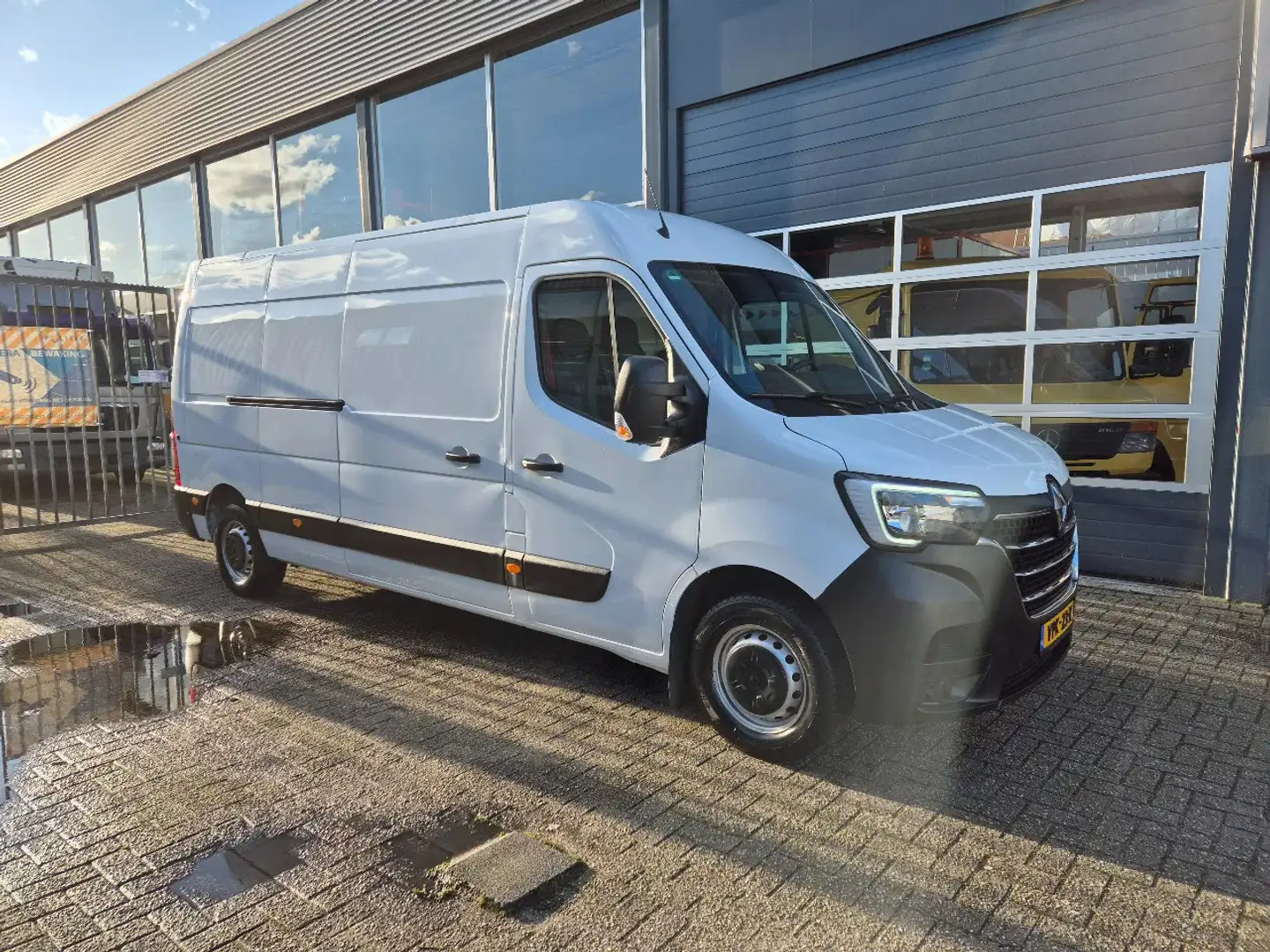 Renault Master L3H2 2.3 DCI 150 PK EURO 6 Wit - 1