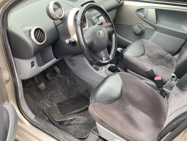 Toyota Aygo view 7