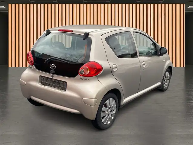 Toyota Aygo view 5