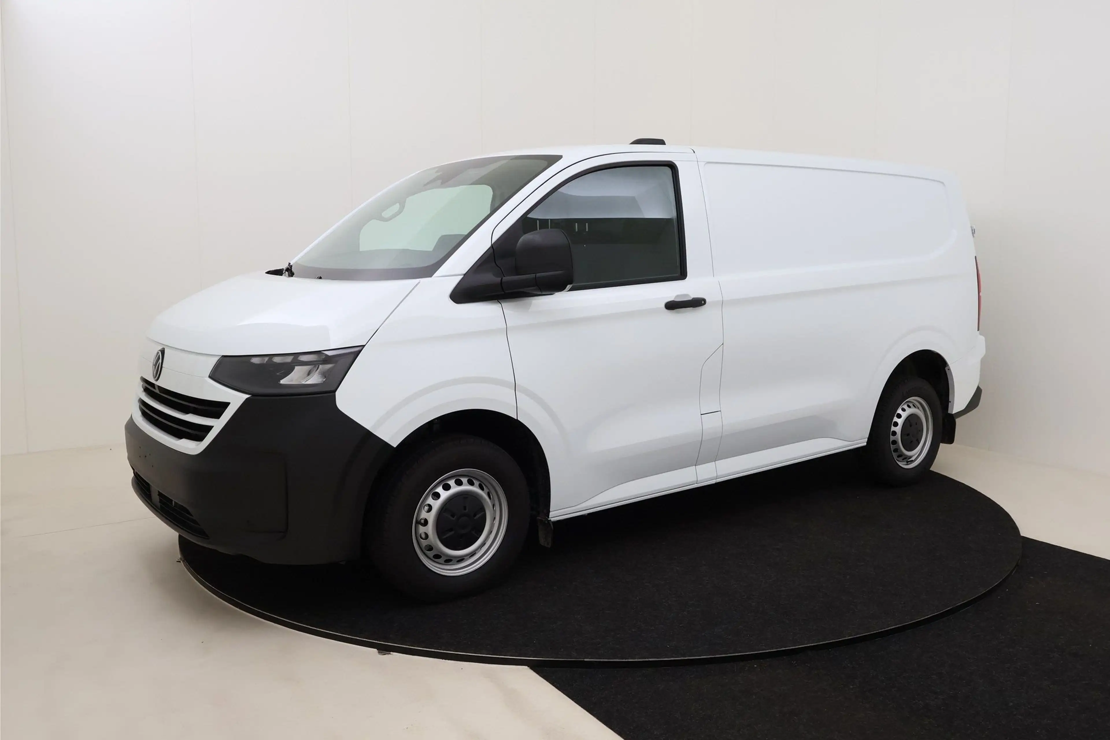 Volkswagen Transporter T7 Fourgon 3100 mm 2.0 TDI 110 hp Man.6 — photo 10