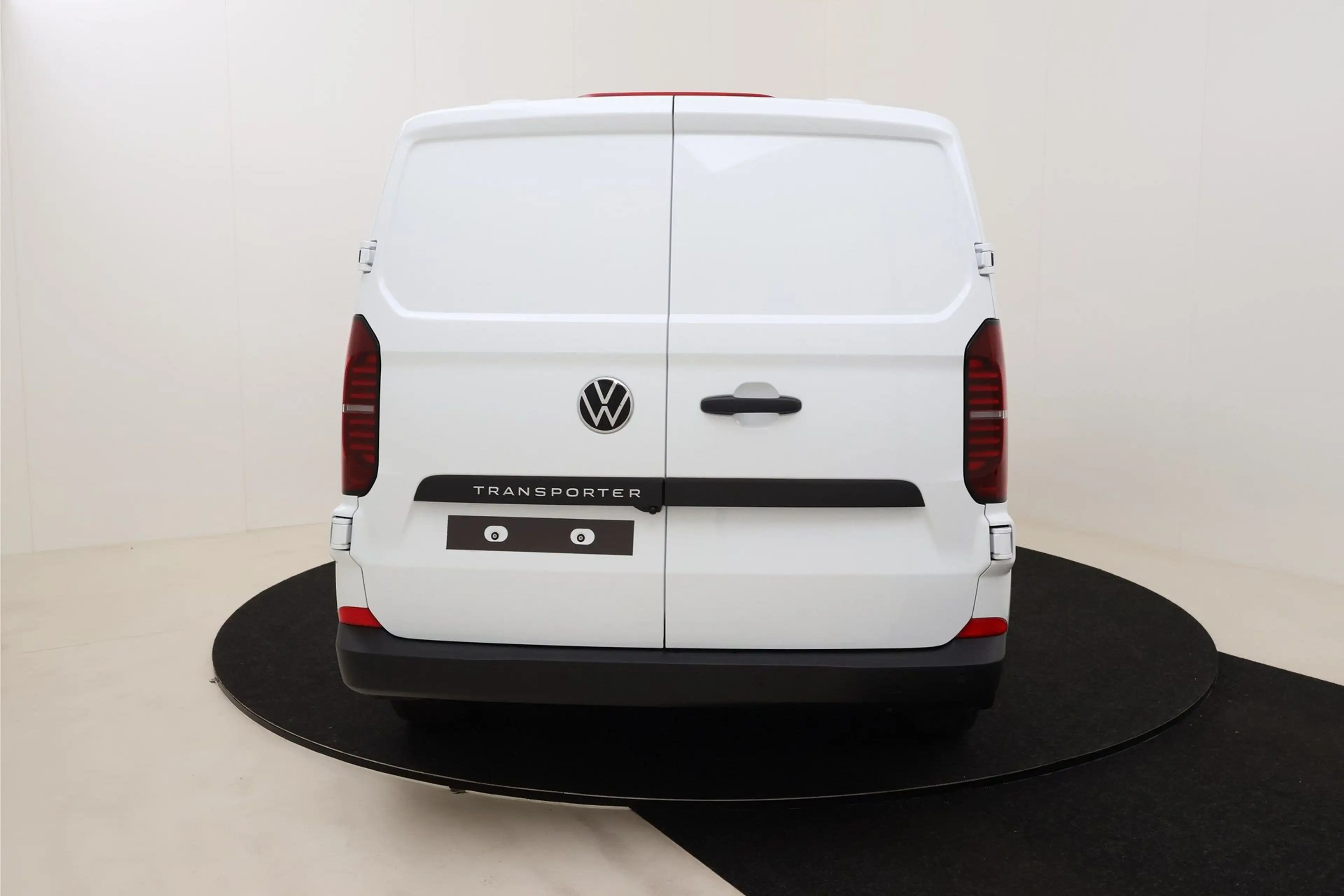 Volkswagen Transporter T7 Fourgon 3100 mm 2.0 TDI 110 hp Man.6 — photo 7