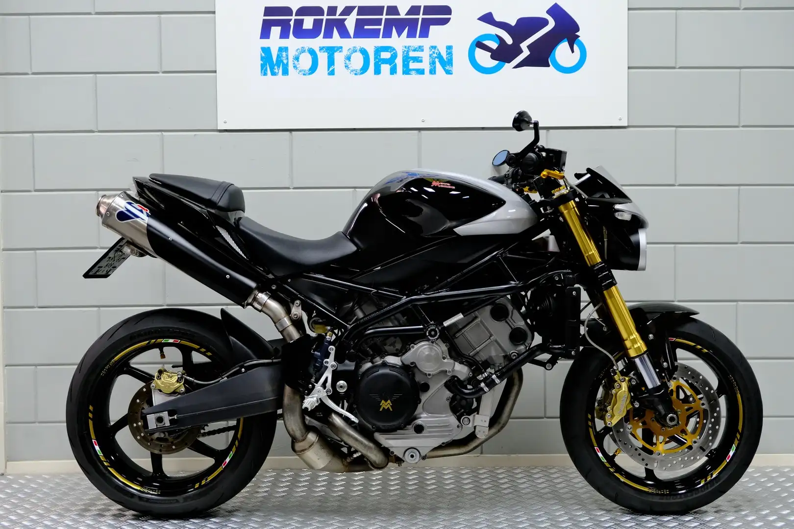 Moto Morini Corsaro 1200 Zwart - 1