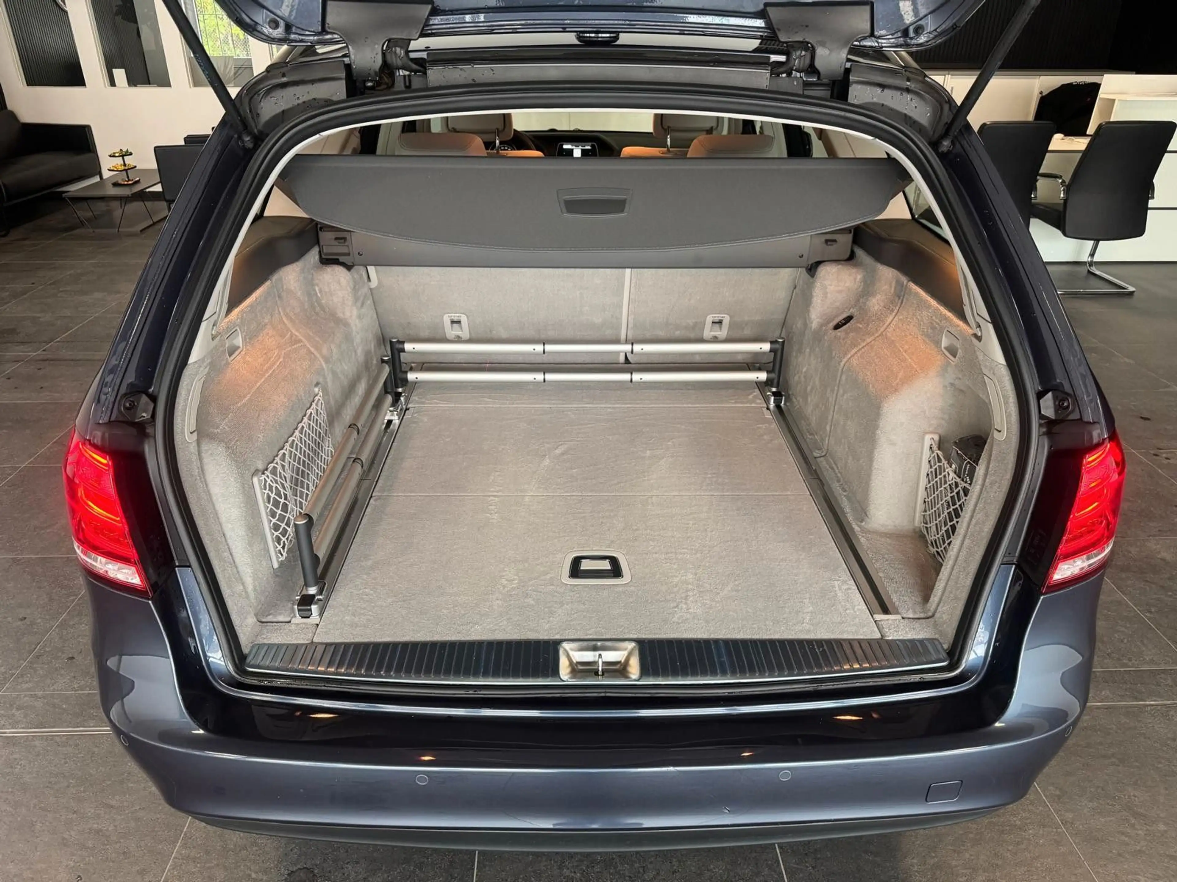 Mercedes-Benz E 250 T CDI BlueEfficiency Elegance/Memory — photo 9