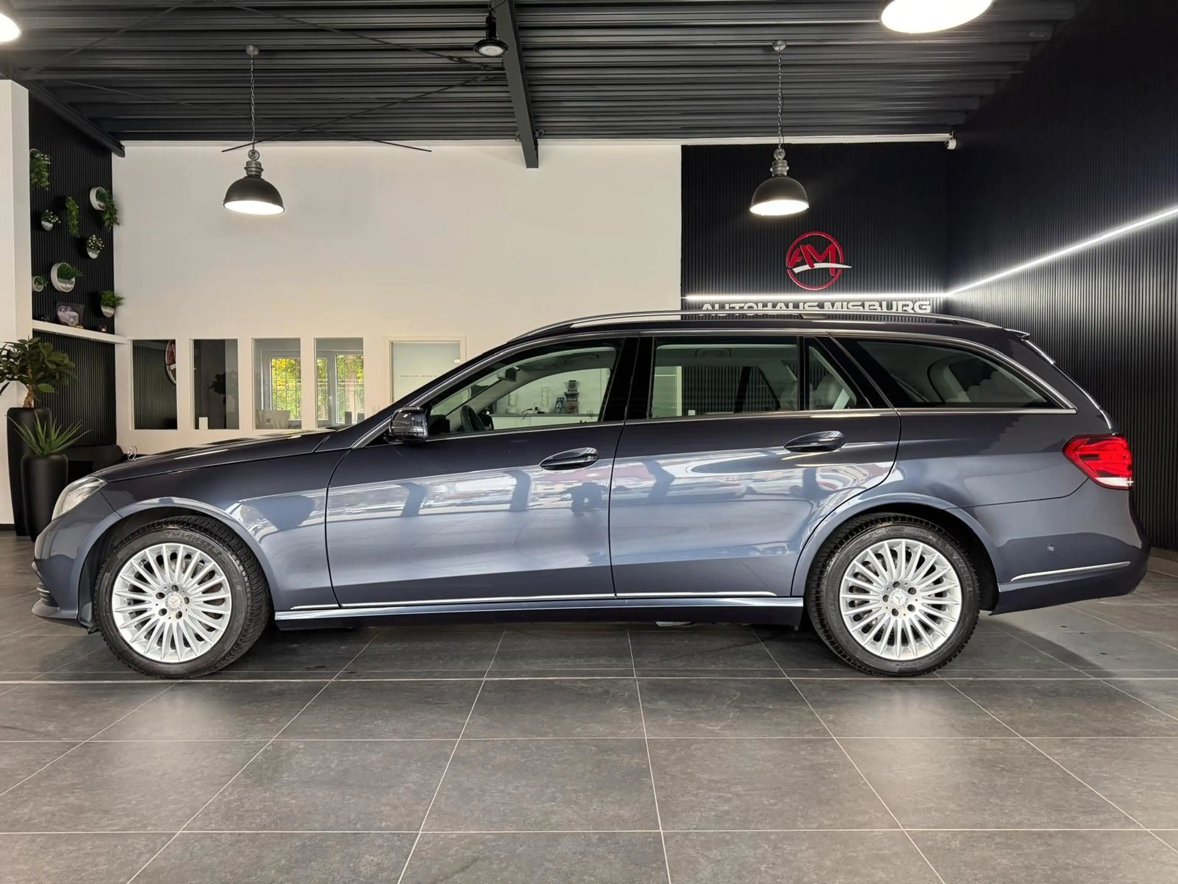 Mercedes-Benz E 250 T CDI BlueEfficiency Elegance/Memory — photo 8