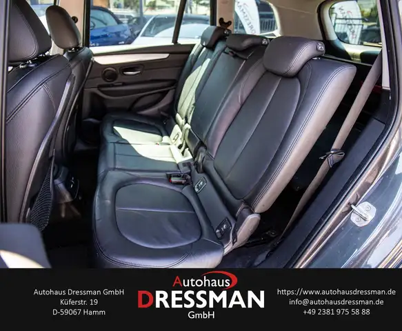 BMW 2 Series view 11