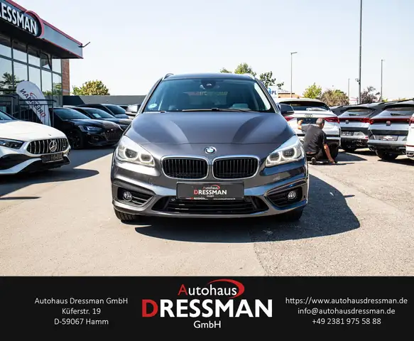 BMW 2 Series view 2
