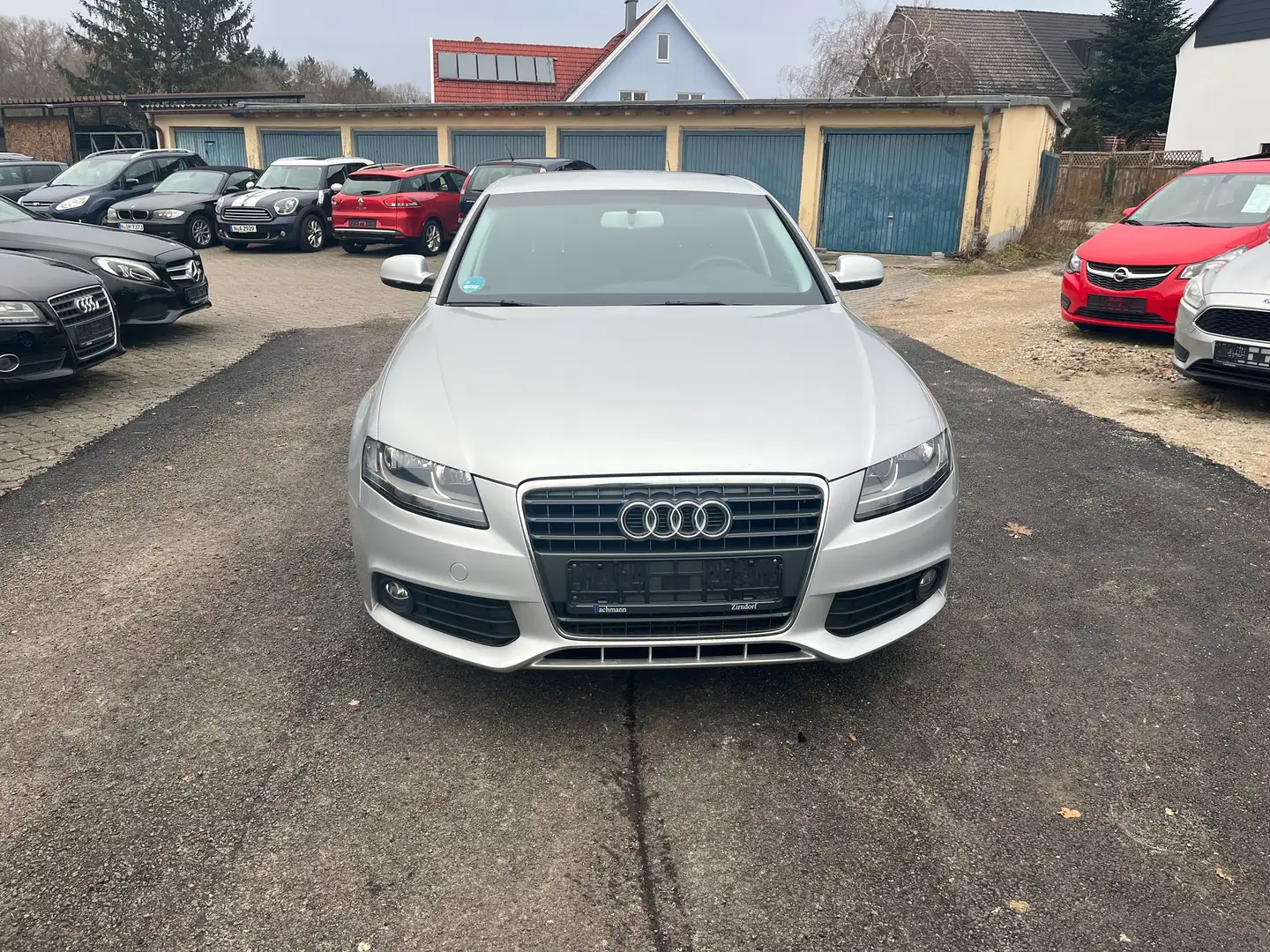 Audi A4 Attraction Silber - 1